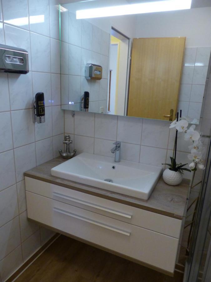 Ferienwohnung 12 - Seewald Haus Huehnergott Sellin  ภายนอก รูปภาพ